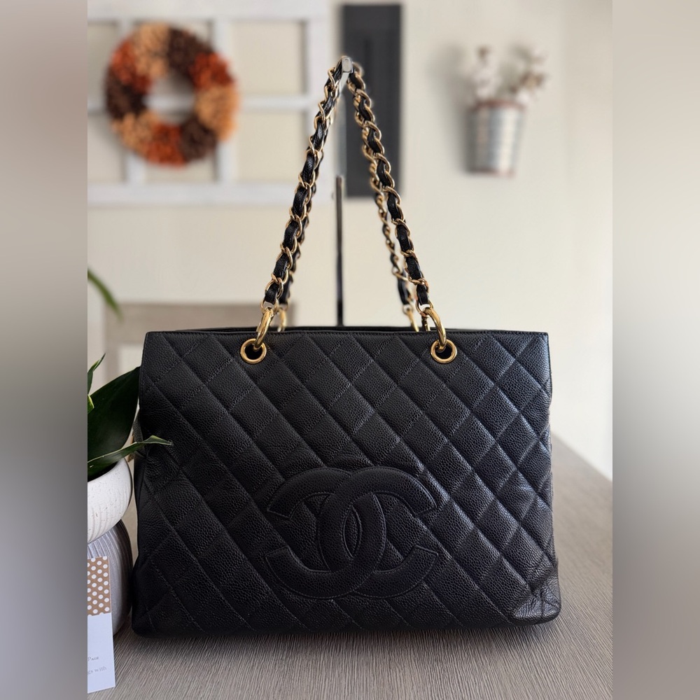 Chanel CC Grand Shopping Tote (Timeless Zippered Version)